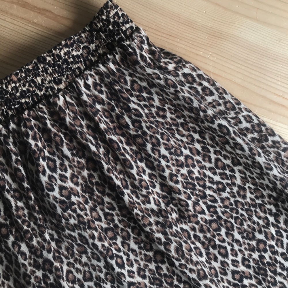 Vintage leopard print high rise skirt